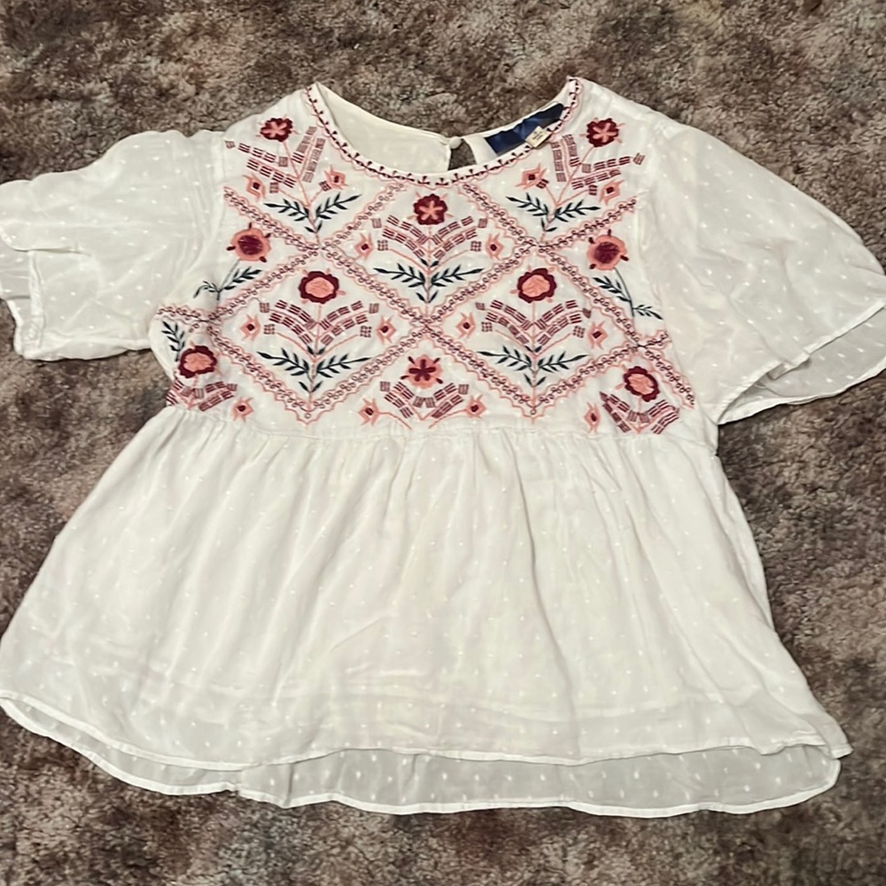 Francesca’s closet top